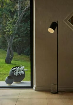 AYTM Globe Blumentopf Ø37 Cm, Schwarz 9 AYTM Globe Blumentopf Ø37 Cm, Schwarz -Grünblick Verkäufe aytm globe blumentopf schwarz 8 1