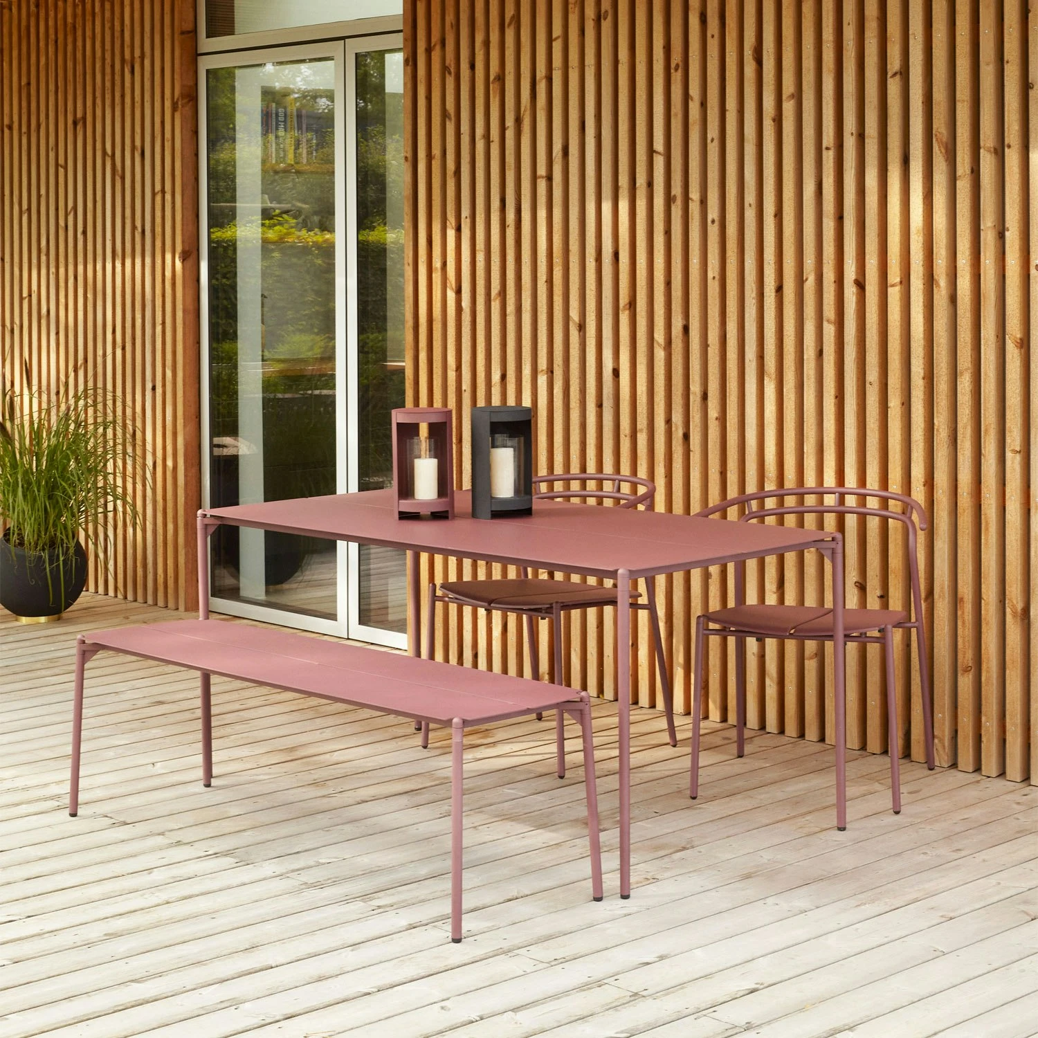 AYTM Ora Laterne Ø15.5xH28.2 Cm, Burgundy 3 AYTM Ora Laterne Ø15.5xH28.2 Cm, Burgundy – Bild 3