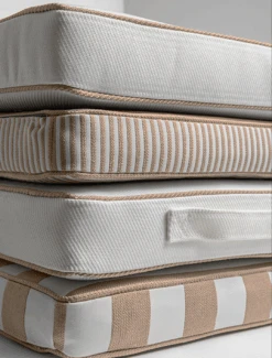 Narrow Stripe Kissen 45x45 Cm, Beige -Grünblick Verkäufe diyti narrow stripe cushion 45x45 cm 5