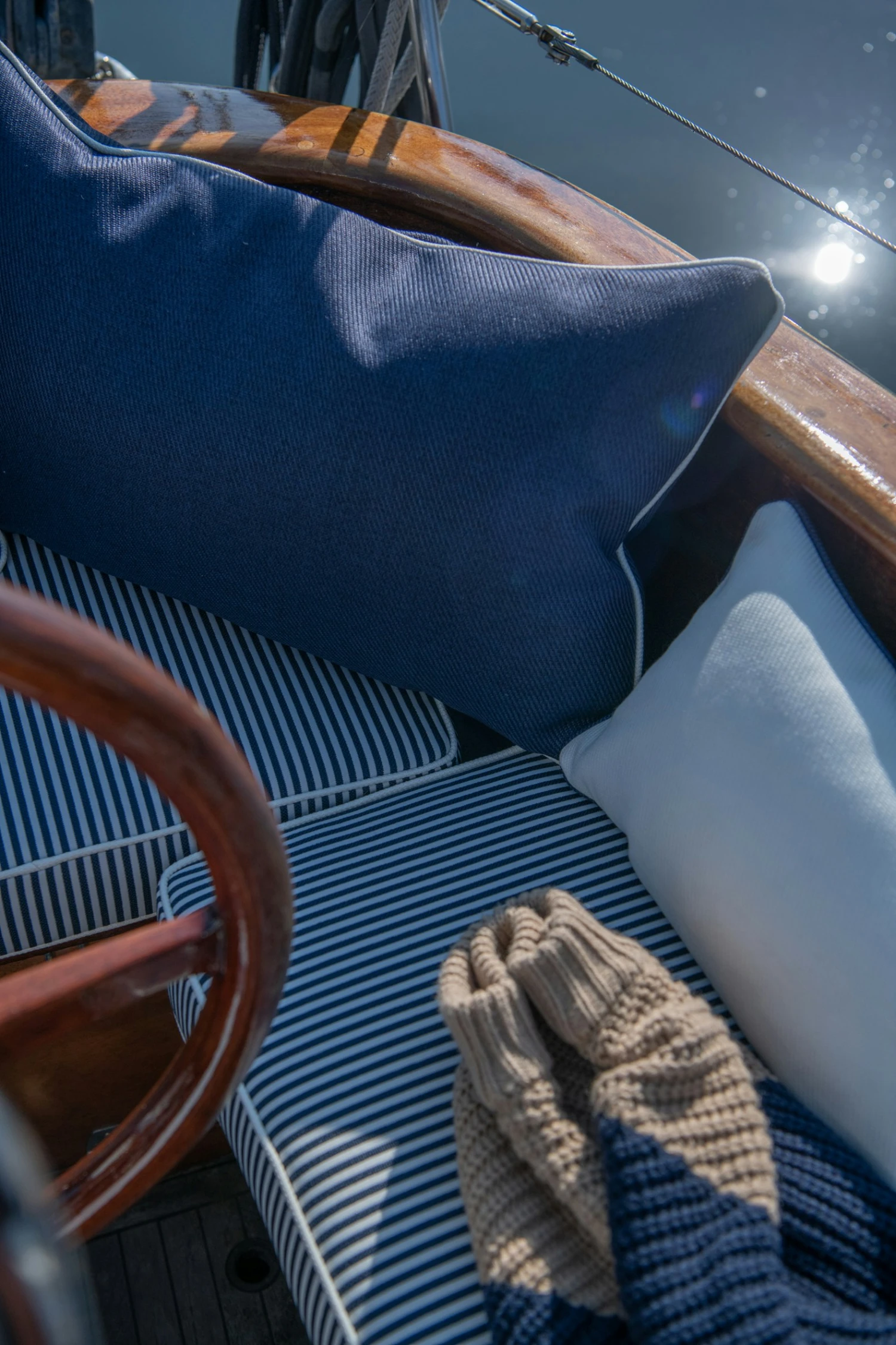 Plain Kissen 40x65 Cm, Marineblau 2 Plain Kissen 40x65 Cm, Marineblau – Bild 2