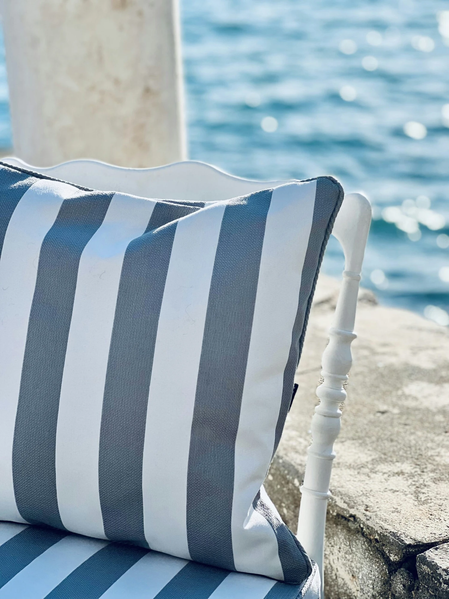 Wide Stripe Kissen 45x45 Cm, Grau 2 Wide Stripe Kissen 45x45 Cm, Grau – Bild 2