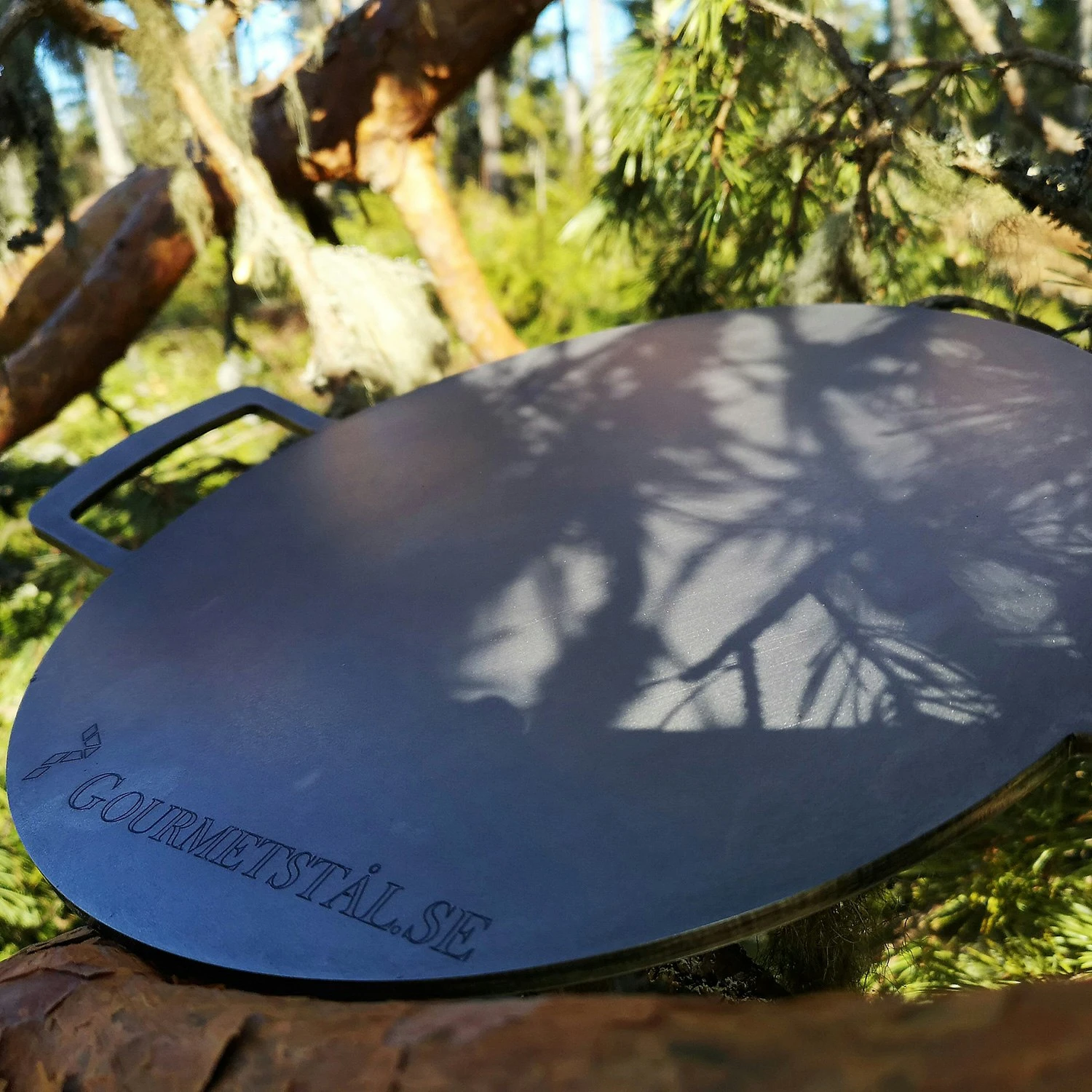 Grillplatte Aus Stahl Rund Mit Griff, 49 Cm 2 Grillplatte Aus Stahl Rund Mit Griff, 49 Cm – Bild 2