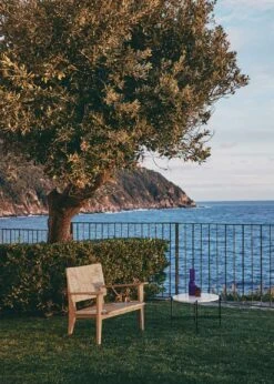 Gubi F-Chair Outdoor Lounge Stuhl Teakholz 10 Gubi F-Chair Outdoor Lounge Stuhl Teakholz -Grünblick Verkäufe gubi f chair outdoor lounge chair 4