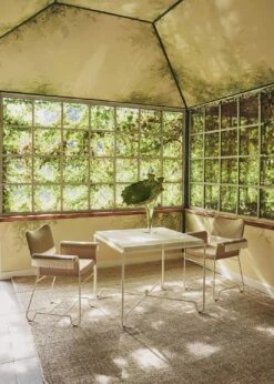 Gubi Tropique Esszimmerstuhl Mit Fransen, Classic White Semi Matt / Udine 12 -Grünblick Verkäufe gubi tropique dining chair fringe black limonta udine06 8