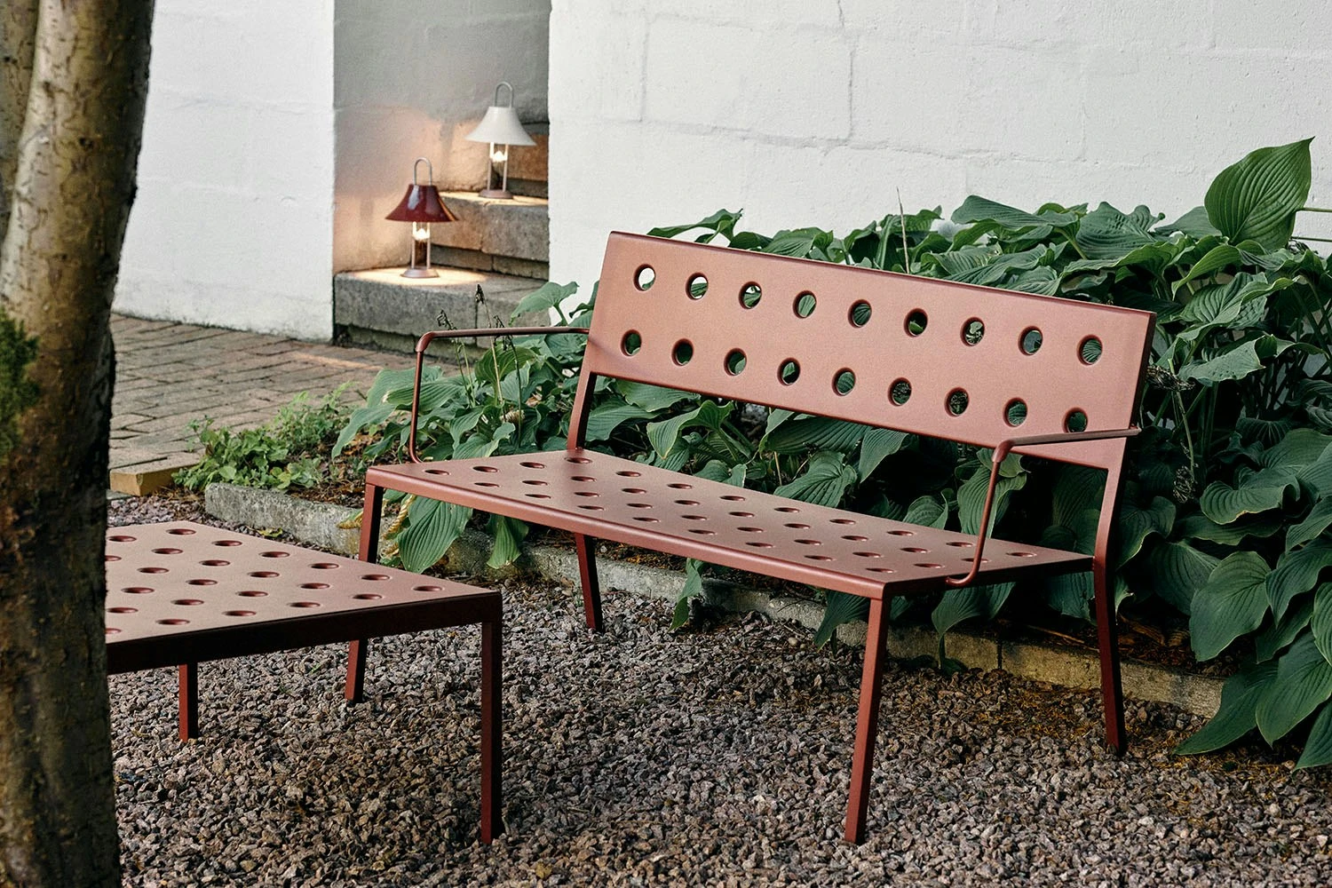 Hay Balcony Loungetisch 75x76 Cm, Iron Red 2 Hay Balcony Loungetisch 75x76 Cm, Iron Red – Bild 2