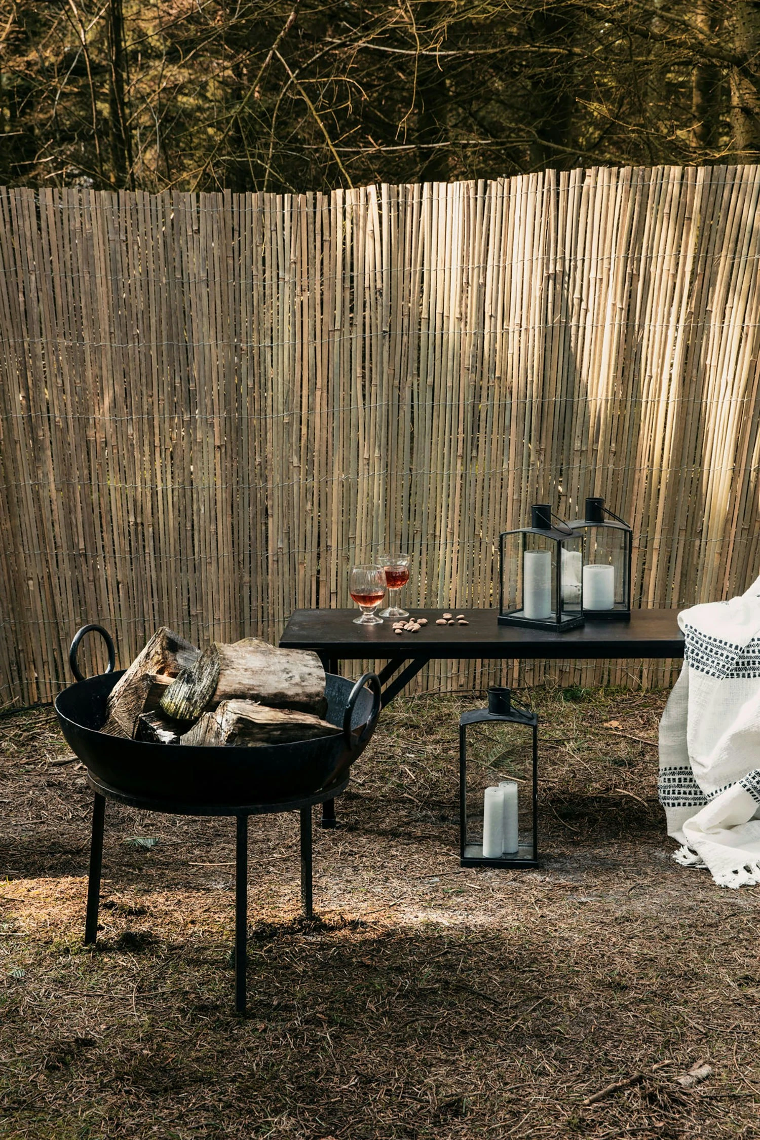 House Doctor Feuerkorb, Schwarz 2 House Doctor Feuerkorb, Schwarz – Bild 2