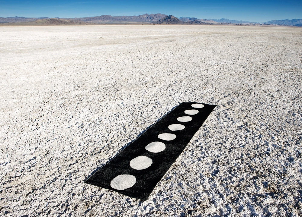 Vera Matte 70x375 Cm, Black/Vanilla 3 Vera Matte 70x375 Cm, Black/Vanilla – Bild 3